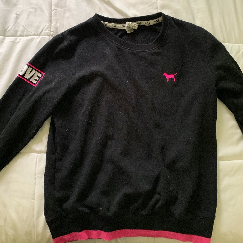 VS PINK CREWNECK